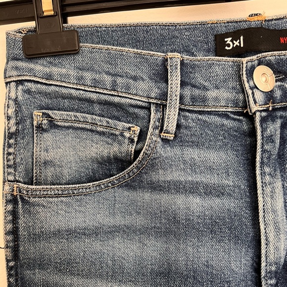 3x1 Frayed Hem Skinny Crop Stretch Jeans. - Picture 4 of 8